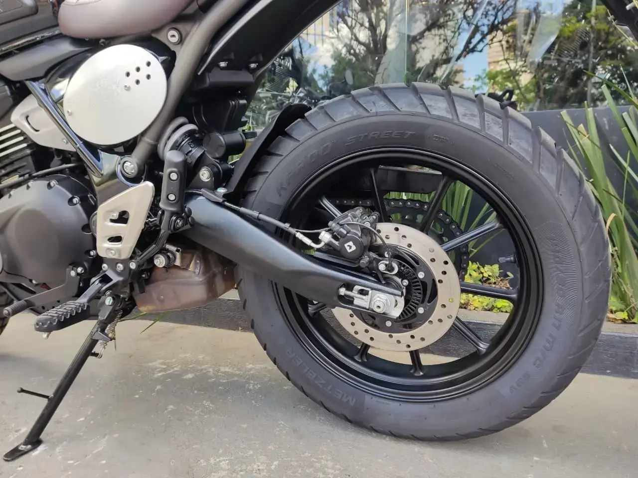 galeria Scrambler 400 X