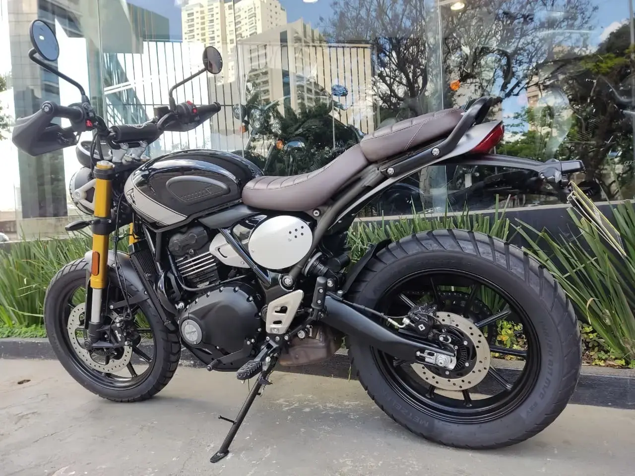 galeria Scrambler 400 X
