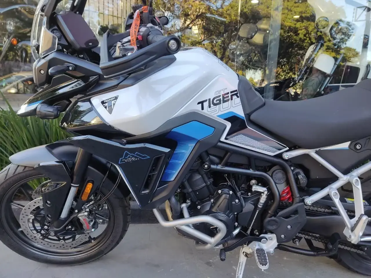 galeria Tiger 900