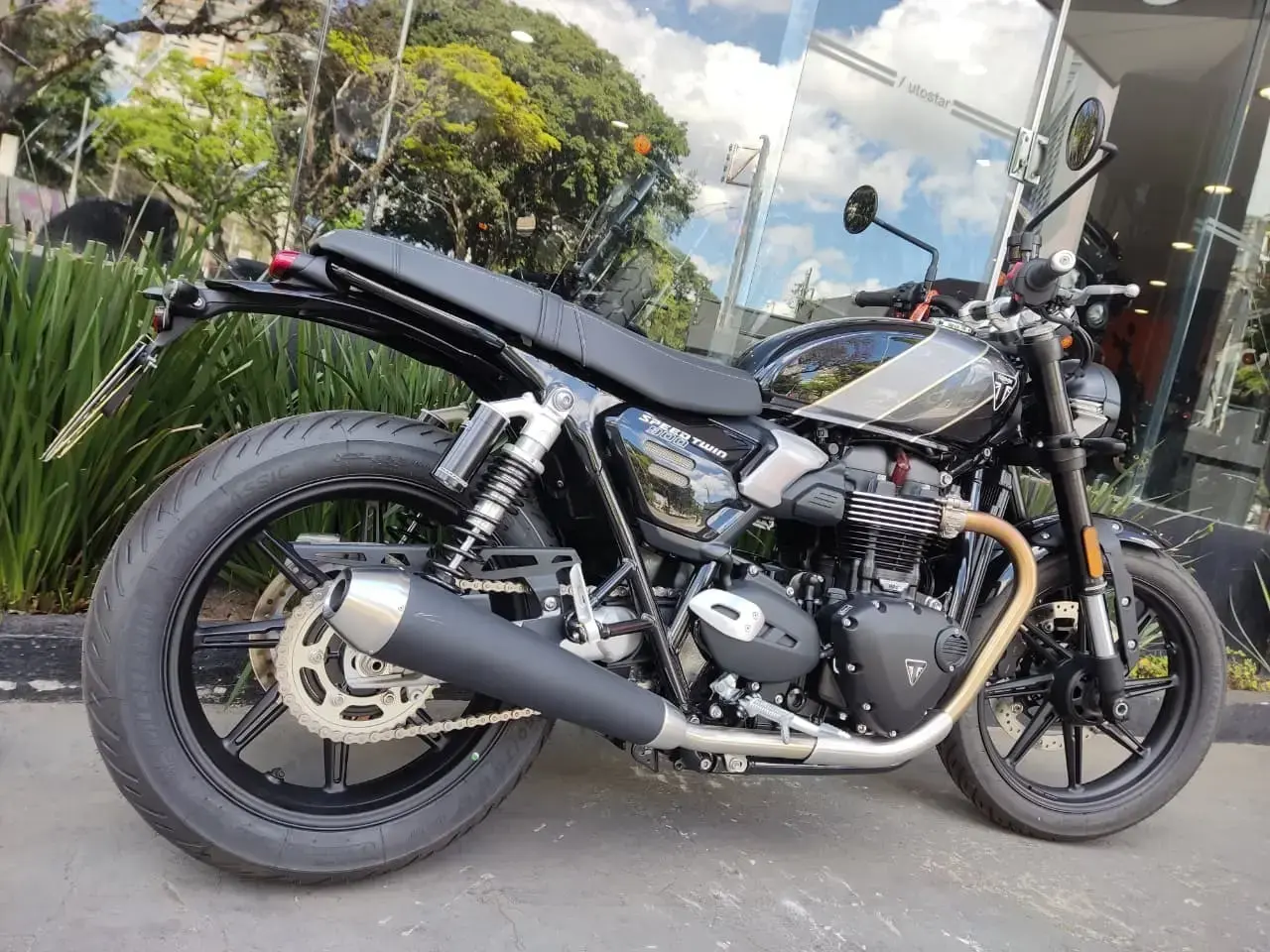 galeria Speed Twin 900