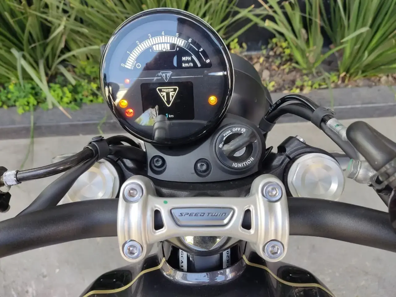 galeria Speed Twin 900