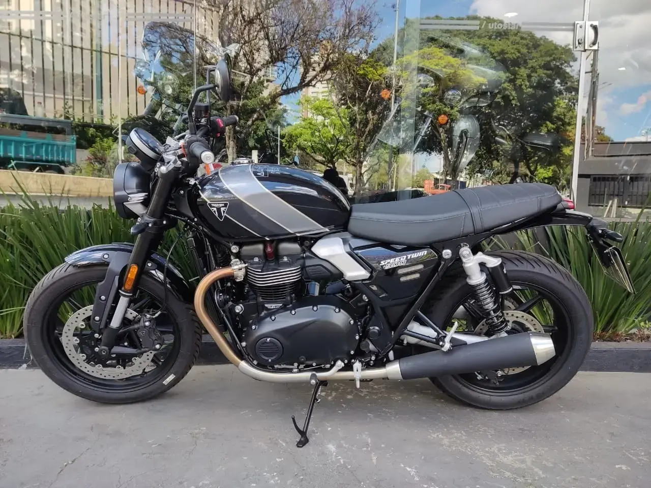 galeria Speed Twin 900