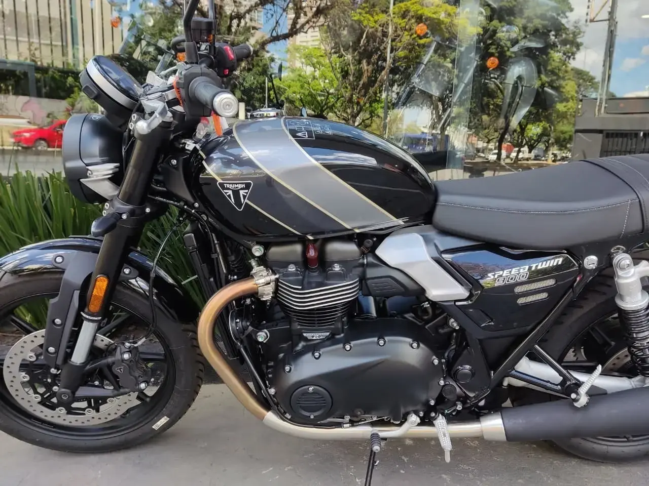 galeria Speed Twin 900