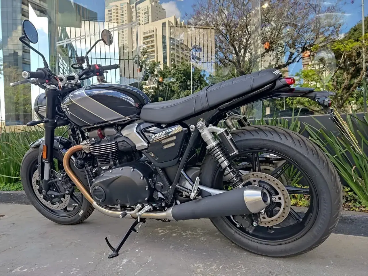 galeria Speed Twin 900