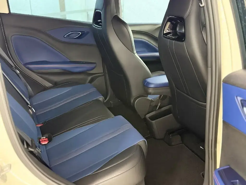 galeria DOLPHIN MINI
