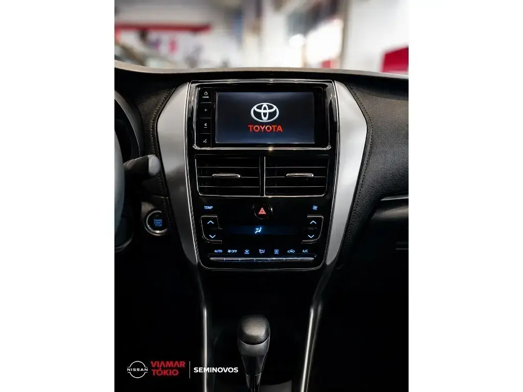 galeria YARIS