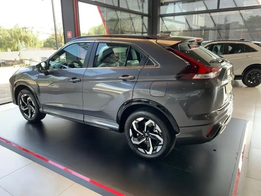 galeria ECLIPSE CROSS