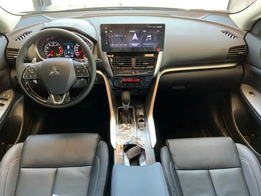 galeria ECLIPSE CROSS