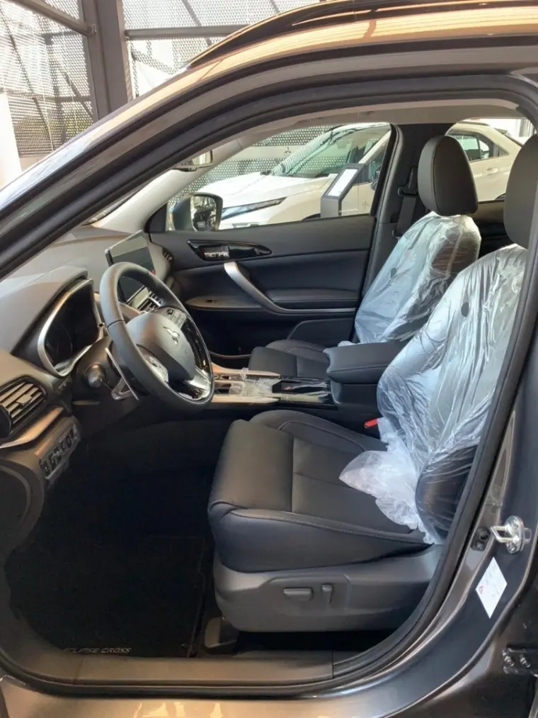 galeria ECLIPSE CROSS