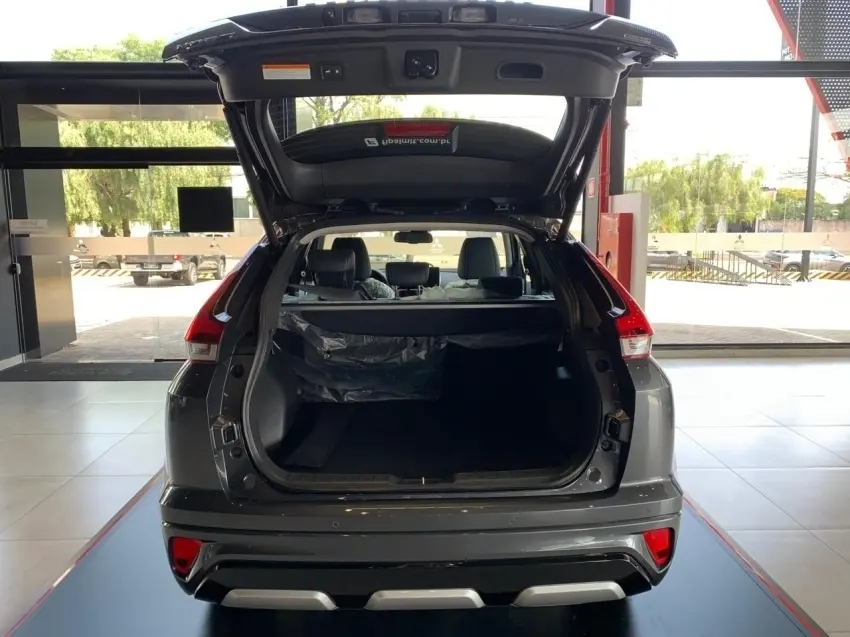 galeria ECLIPSE CROSS