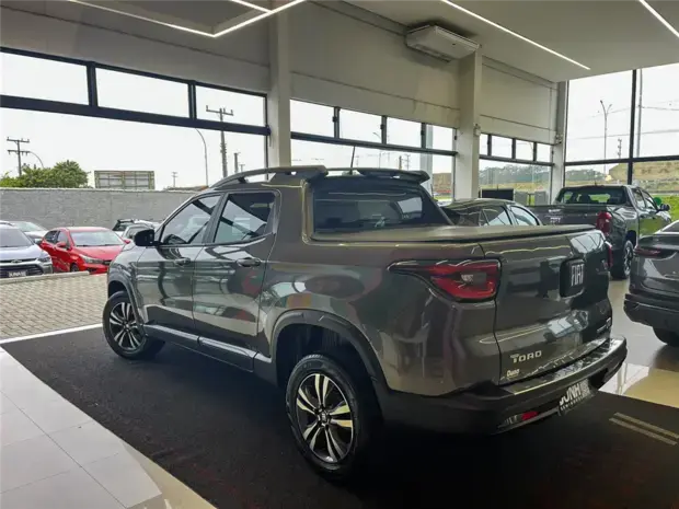 Fiat TORO 1.3 TURBO 270 FLEX FREEDOM AT6