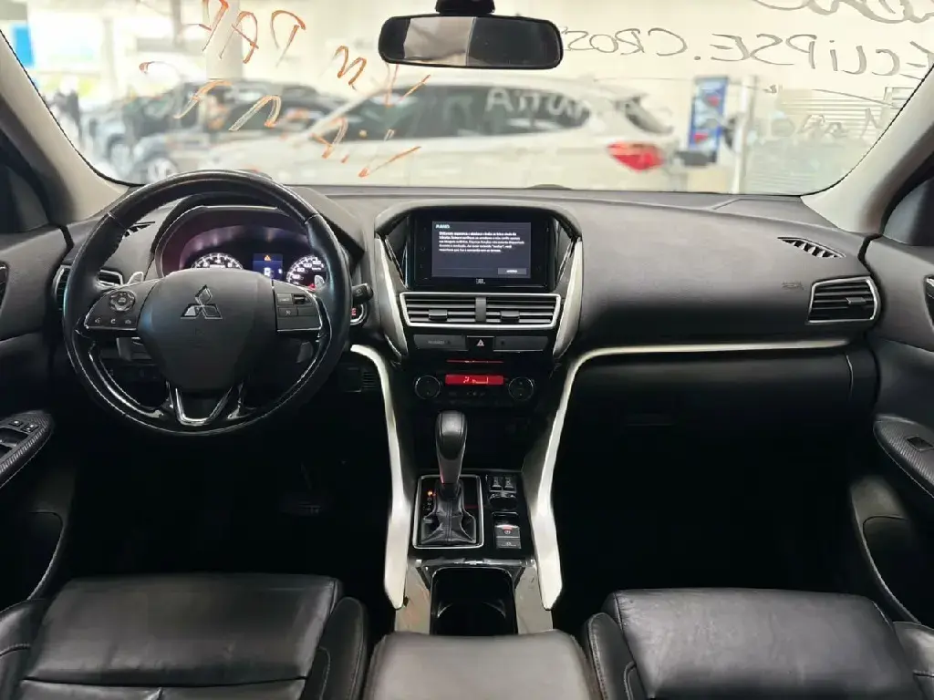 galeria ECLIPSE CROSS