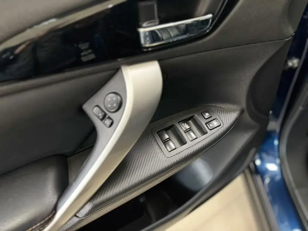 galeria ECLIPSE CROSS