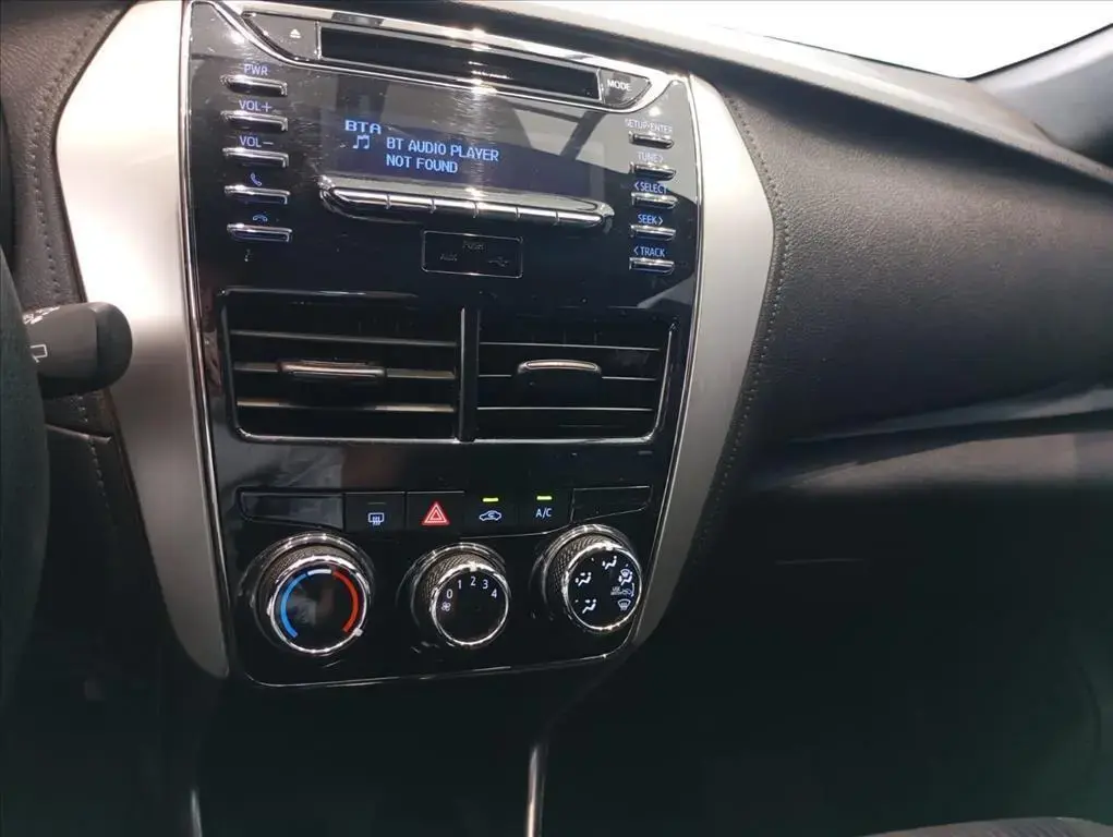 galeria YARIS