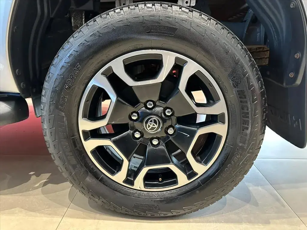 galeria HILUX