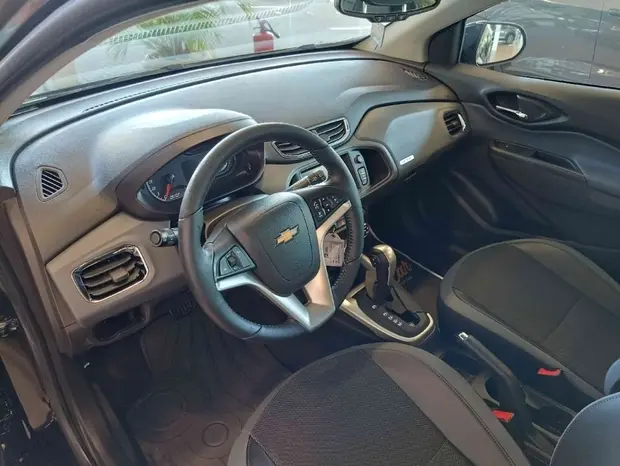 Chevrolet ONIX 1.4 MPFI ACTIV 8V FLEX 4P AUTOMÁTICO