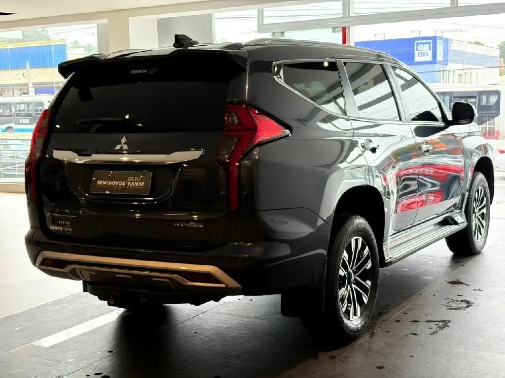 galeria PAJERO SPORT