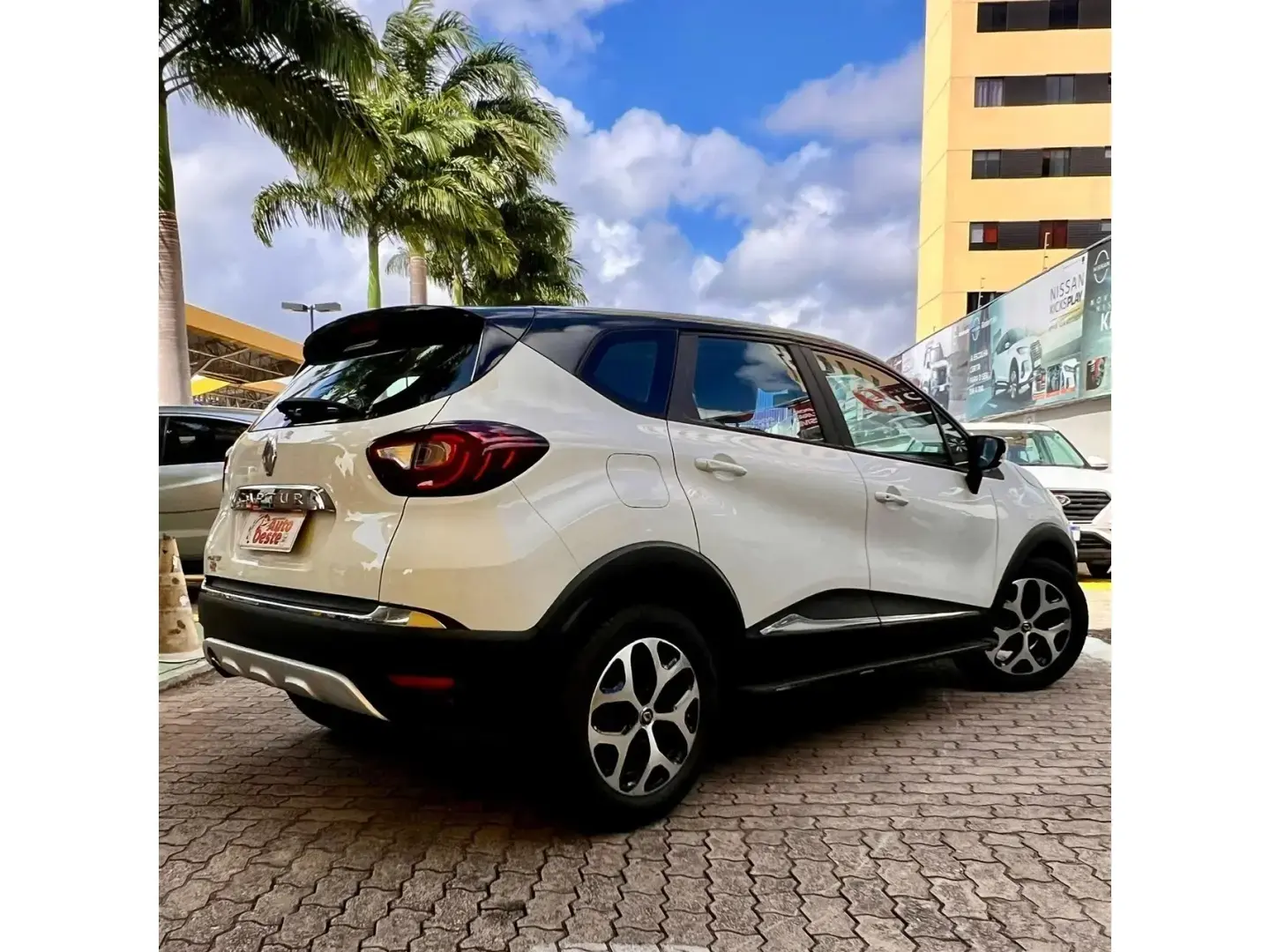 Renault Captur 1.6 16V Sce Flex Intense X Tronic - foto 4