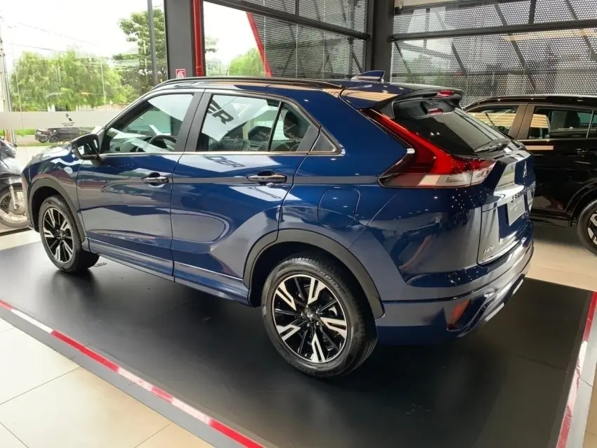 galeria ECLIPSE CROSS
