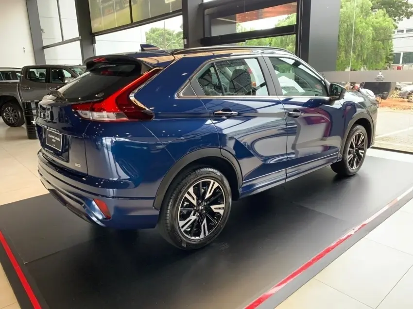 galeria ECLIPSE CROSS
