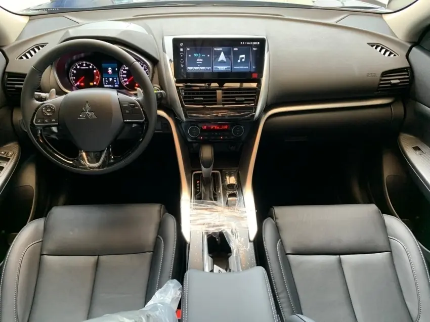 galeria ECLIPSE CROSS