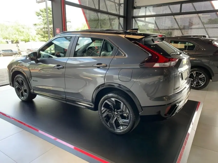 galeria ECLIPSE CROSS