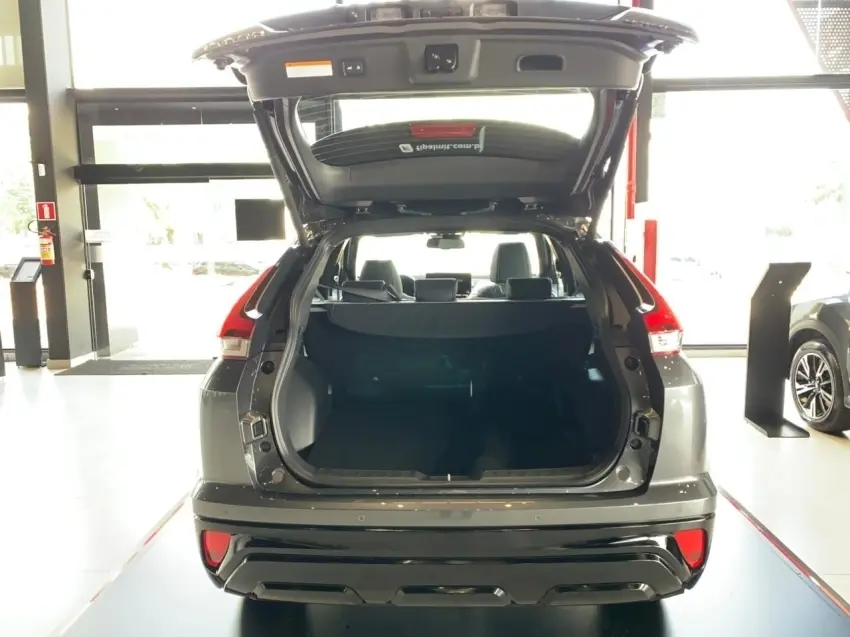 galeria ECLIPSE CROSS