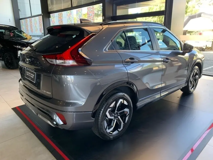 galeria ECLIPSE CROSS