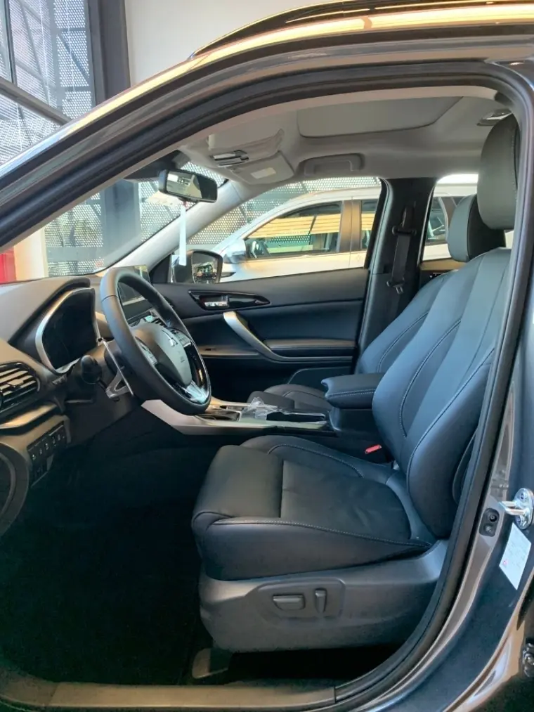 galeria ECLIPSE CROSS
