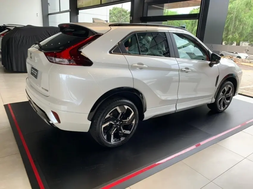 galeria ECLIPSE CROSS