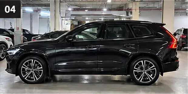 Volvo XC60 2.0 T8 HYBRID R-DESIGN AWD GEARTRONIC