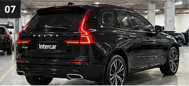 Volvo XC60 2.0 T8 HYBRID R-DESIGN AWD GEARTRONIC