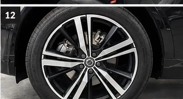Volvo XC60 2.0 T8 HYBRID R-DESIGN AWD GEARTRONIC
