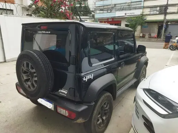 Suzuki JIMNY 1.5 GASOLINA SIERRA 4YOU 4X4 MANUAL