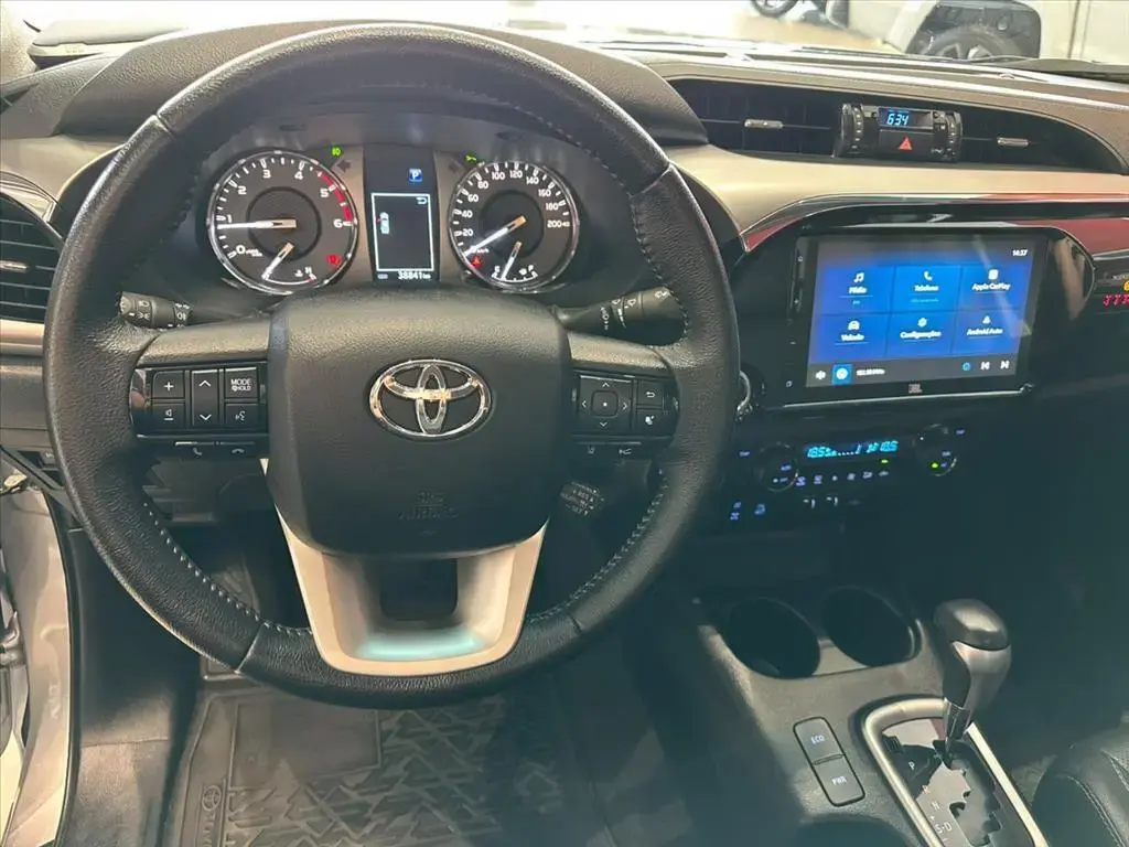 galeria HILUX