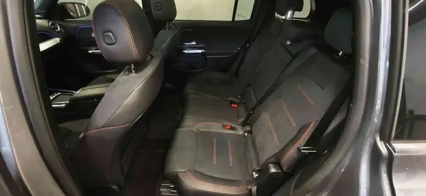 Mercedes Benz GLB 220 2.0 MHEV AMG LINE 4MATIC 8G-DCT