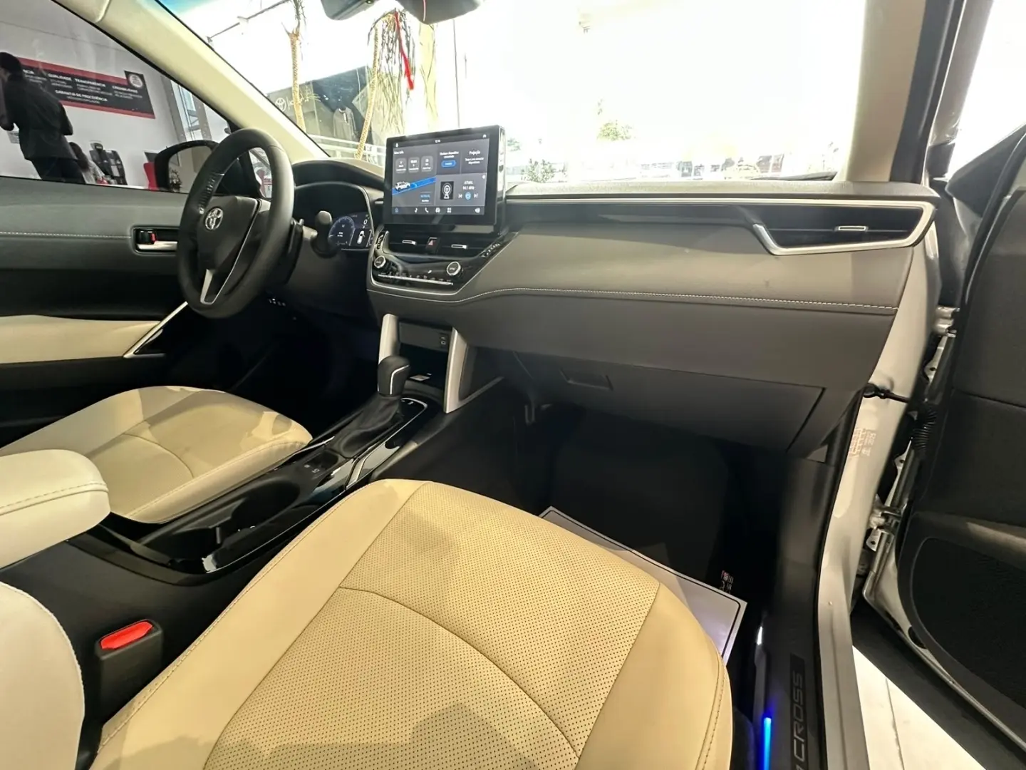 galeria COROLLA CROSS