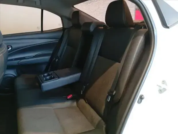 Toyota YARIS 1.5 16V FLEX SEDAN XS MULTIDRIVE