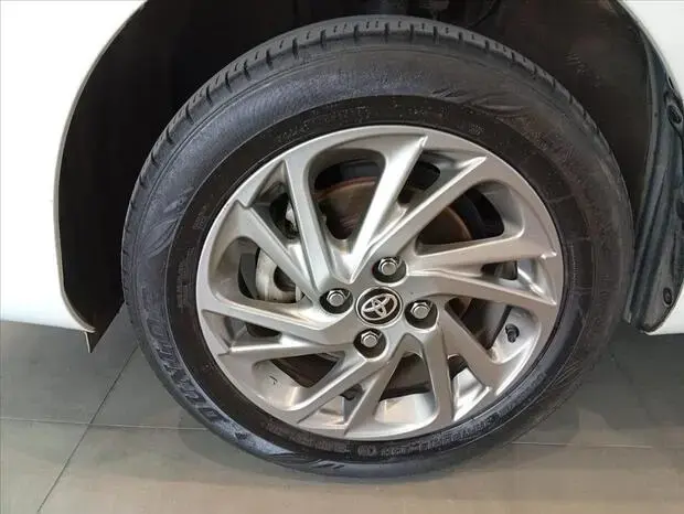 Toyota YARIS 1.5 16V FLEX SEDAN XS MULTIDRIVE