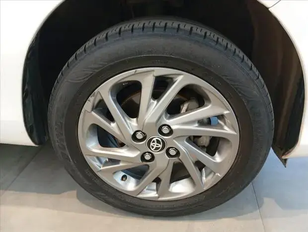 Toyota YARIS 1.5 16V FLEX SEDAN XS MULTIDRIVE