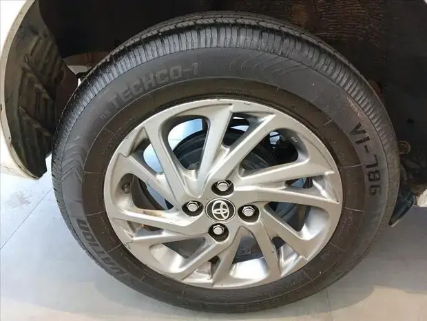 Toyota YARIS 1.5 16V FLEX SEDAN XS MULTIDRIVE