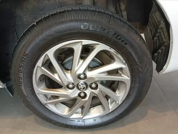 Toyota YARIS 1.5 16V FLEX SEDAN XS MULTIDRIVE