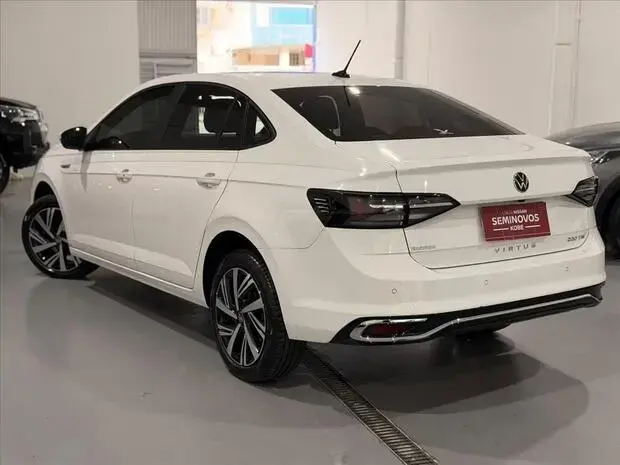 Volkswagen VIRTUS 1.0 200 TSI HIGHLINE AUTOMÁTICO