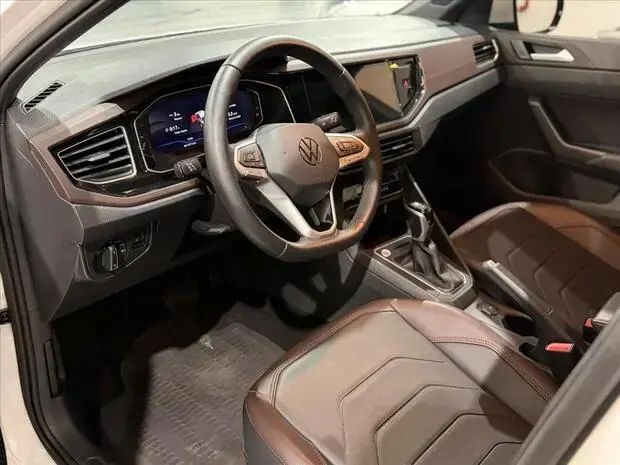 Volkswagen VIRTUS 1.0 200 TSI HIGHLINE AUTOMÁTICO