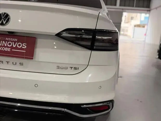 Volkswagen VIRTUS 1.0 200 TSI HIGHLINE AUTOMÁTICO