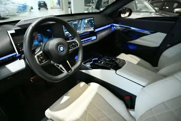 Bmw 530e M Sport 2.0 Turbo (Aut.) (Híb.)
