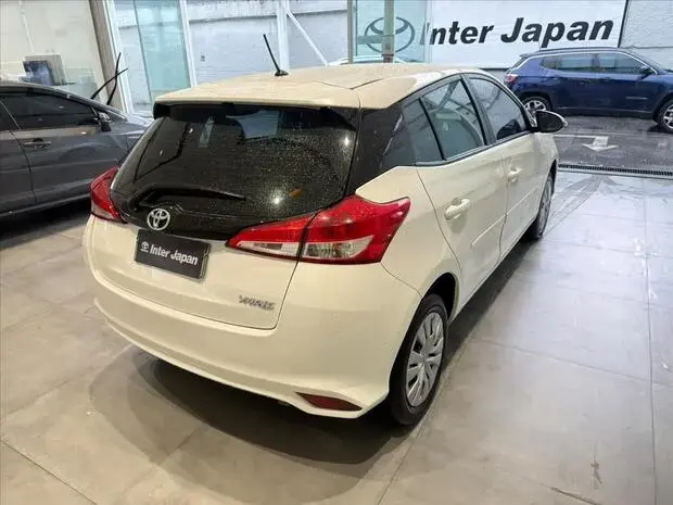 Toyota YARIS 1.3 16V FLEX XL LIVE MULTIDRIVE
