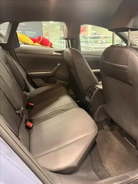 Volkswagen NIVUS 1.0 200 TSI TOTAL FLEX HIGHLINE AUTOMÁTICO