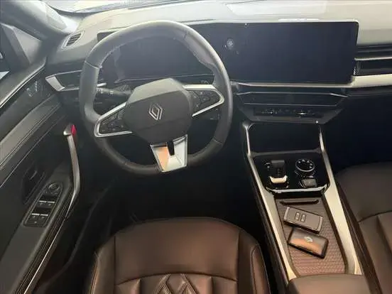 Renault BOREAL 1.3 TCE FLEX TECHNO EDC