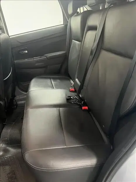 Mitsubishi OUTLANDER SPORT 2.0 MIVEC FLEX HPE AUTOMÁTICO